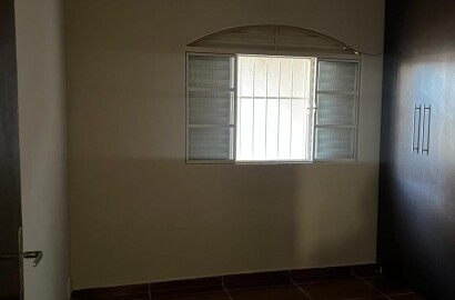 Casa térrea á venda – próximo ao centro de São Lourenço - MG