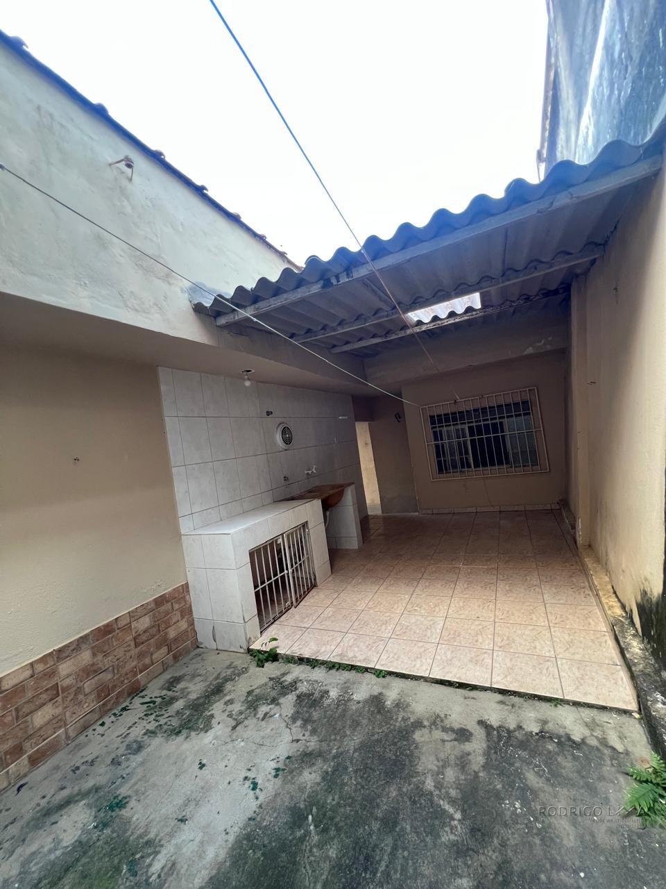 Casa térrea á venda – próximo ao centro de São Lourenço - MG