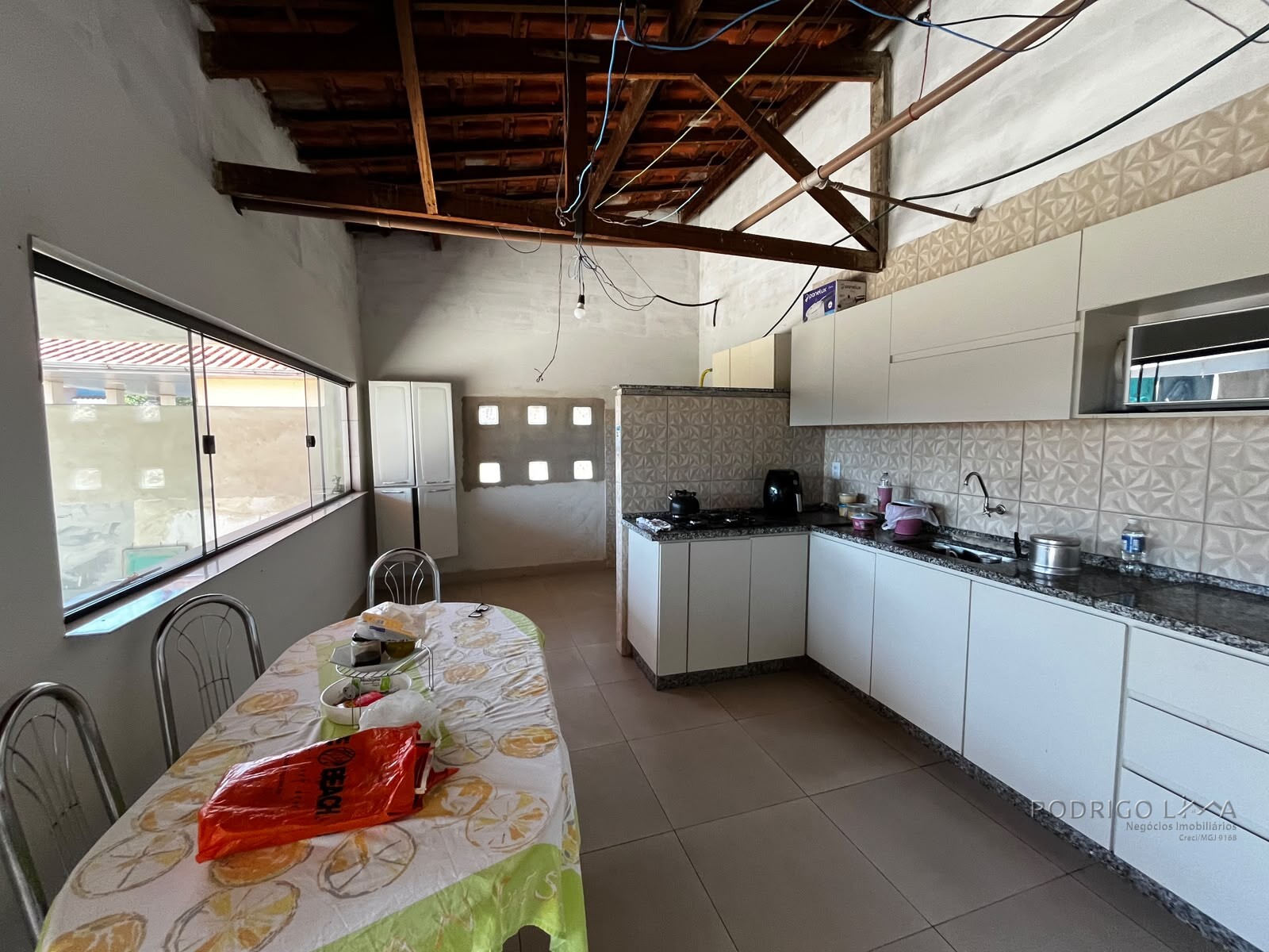 Casa para venda em São Lourenço - MG.