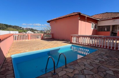 Casa para venda em São Lourenço MG