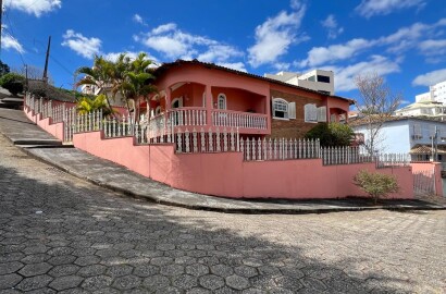 Casa para venda em São Lourenço MG