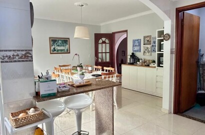 Casa de alto padão para venda em São Lourenço