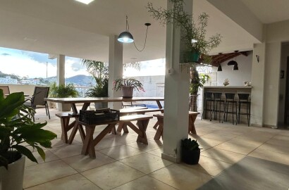 Casa de alto padão para venda em São Lourenço