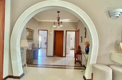 Casa de alto padão para venda em São Lourenço