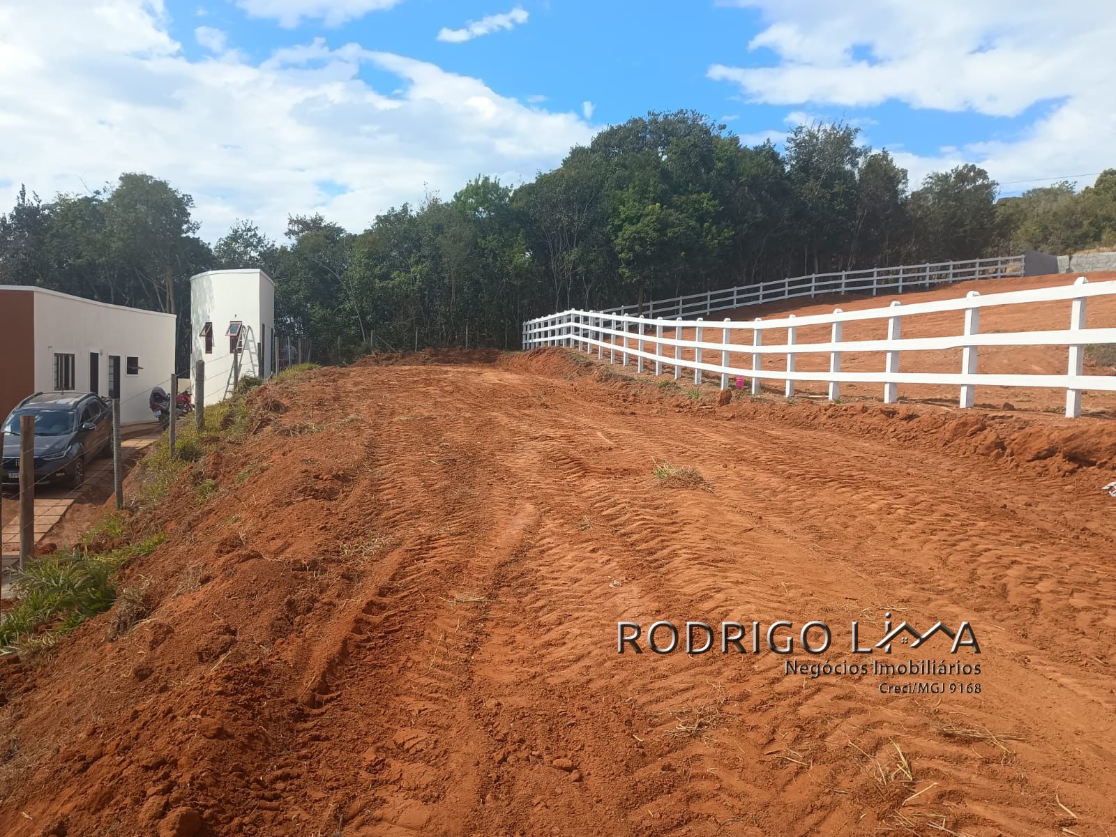Chácara para venda há pouco menos de 10 minutos de São Lourenço.