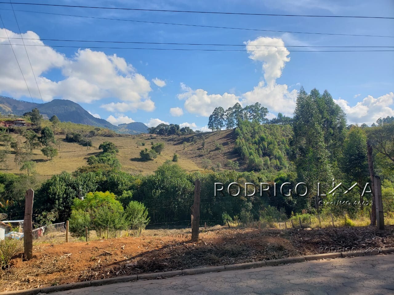 Chácara para chácara a venda em Dom Viçoso - MG.