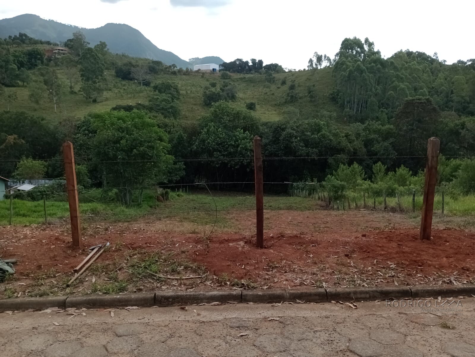 Chácara para chácara a venda em Dom Viçoso - MG.