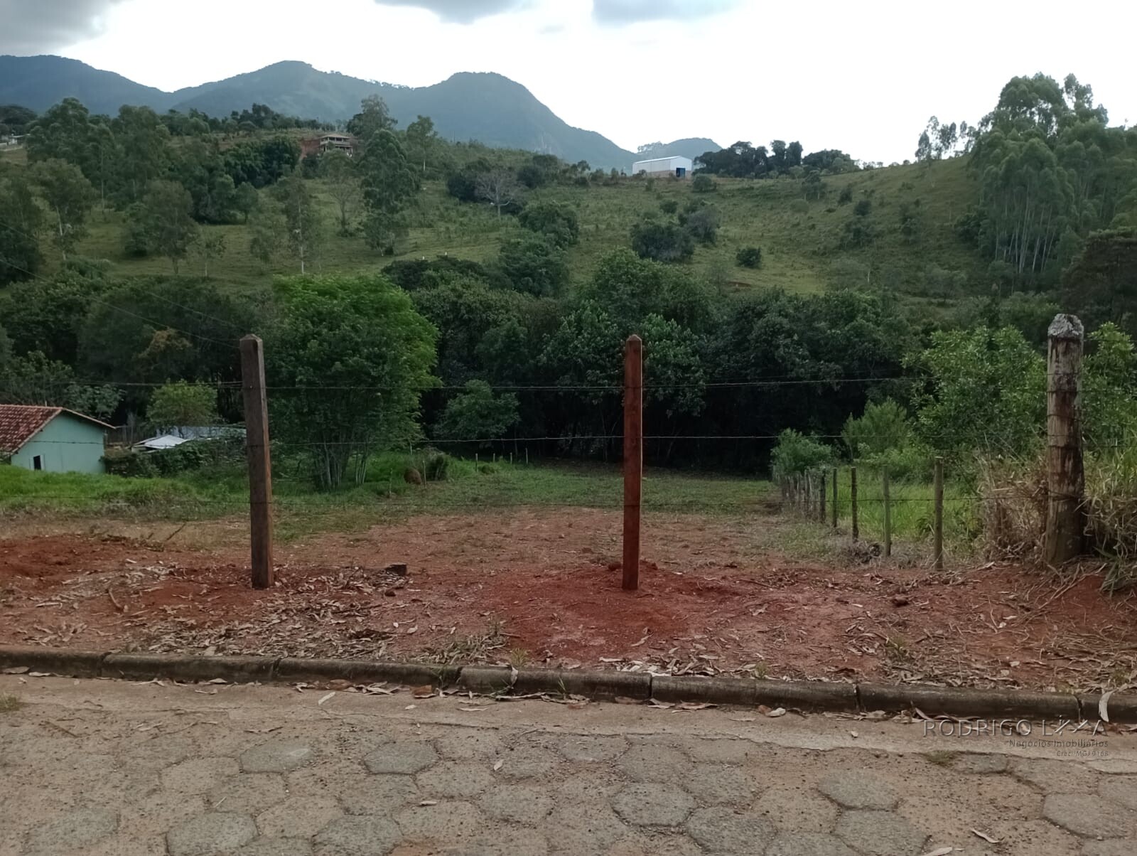 Chácara para chácara a venda em Dom Viçoso - MG.