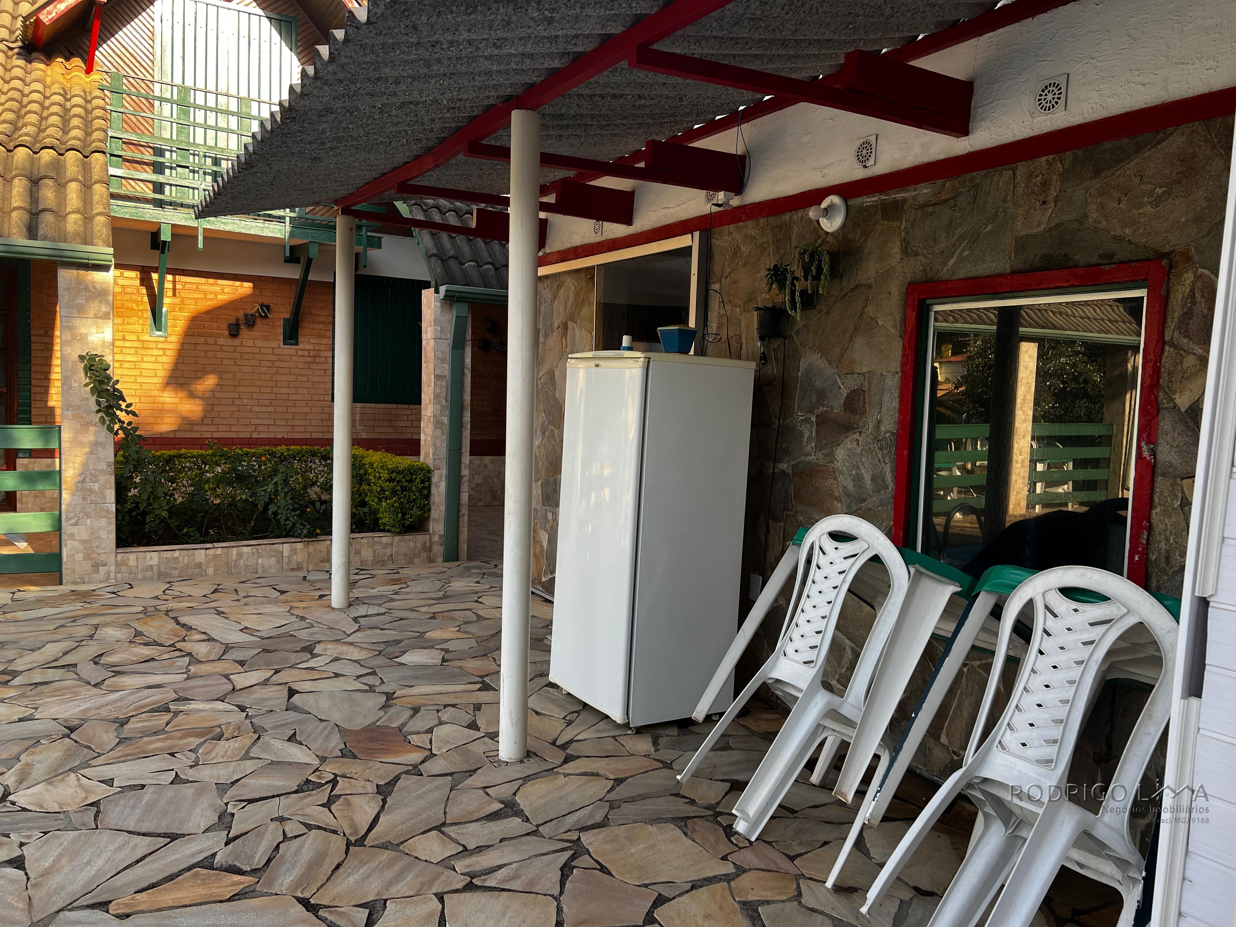 Linda pousada para venda em São Lourenço - MG