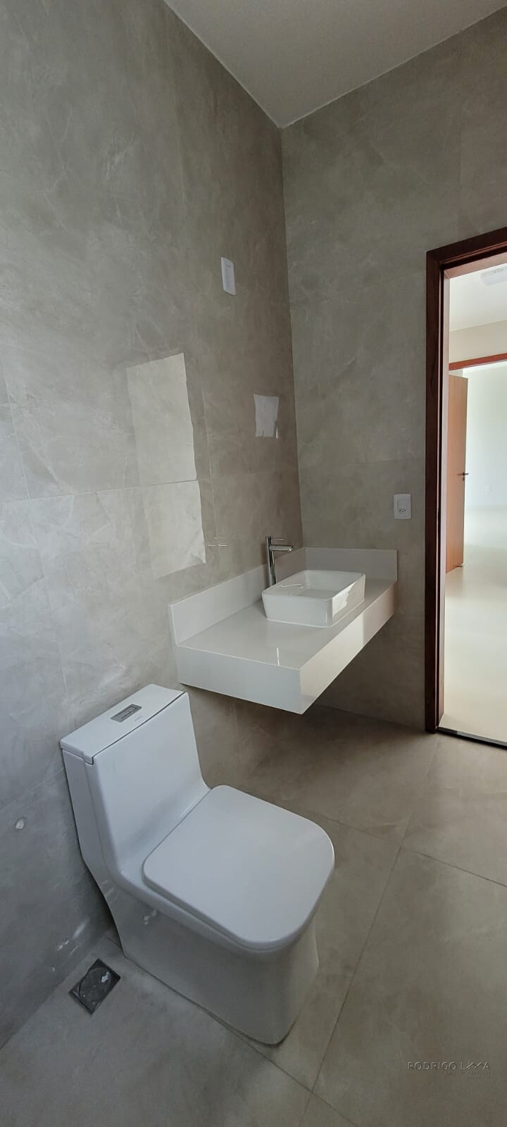 Casa alto padrão para venda em São Lourenço  - MG.