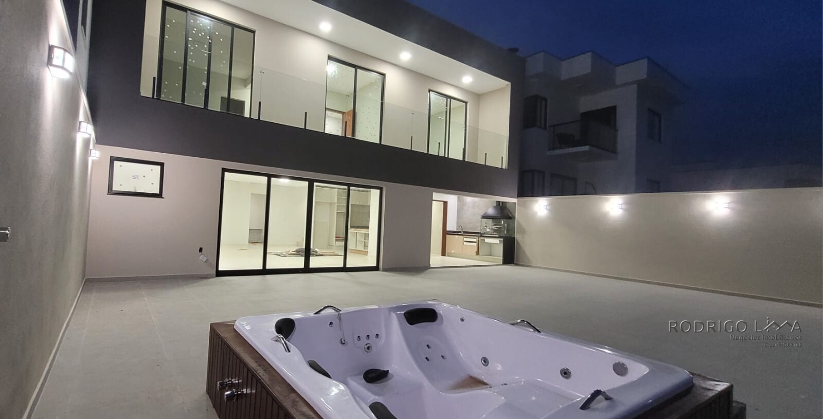 Casa alto padrão para venda em São Lourenço  - MG.