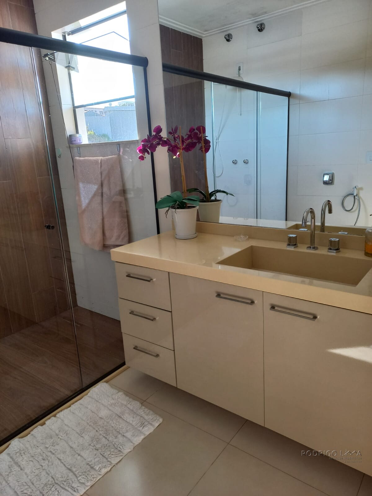 Linda casa para venda em São Lourenço - MG.