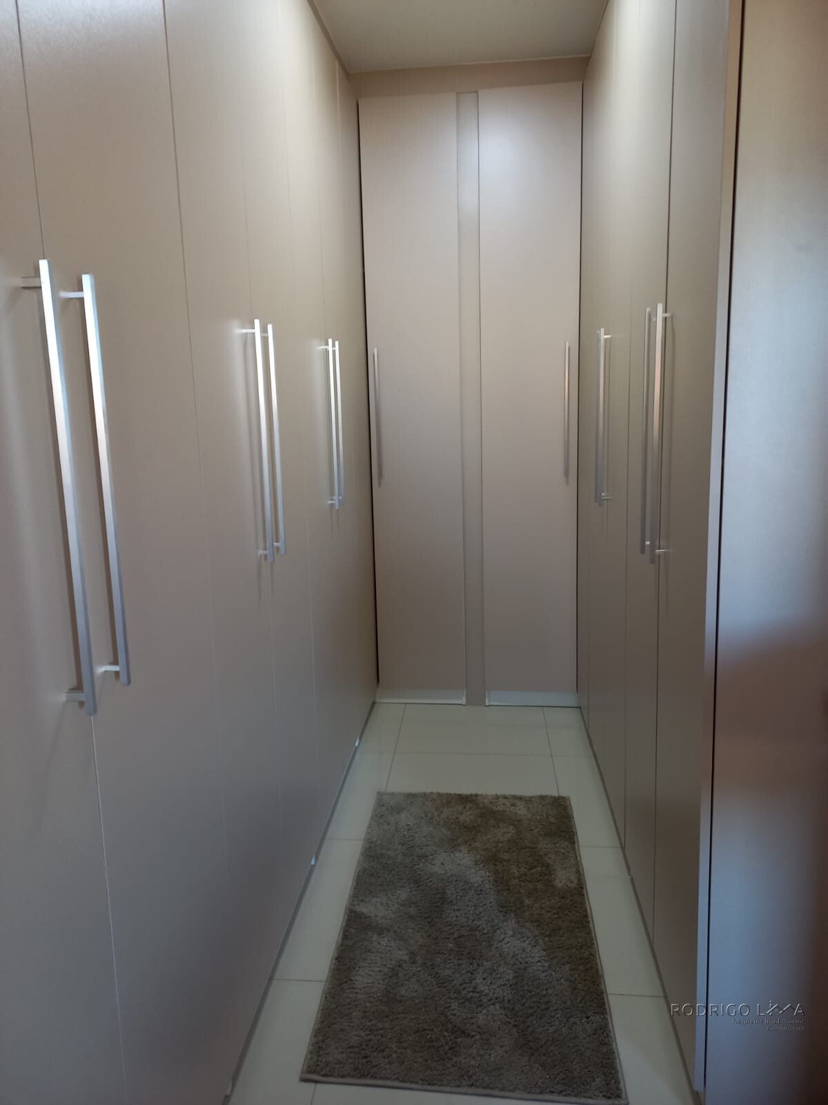 Linda casa para venda em São Lourenço - MG.