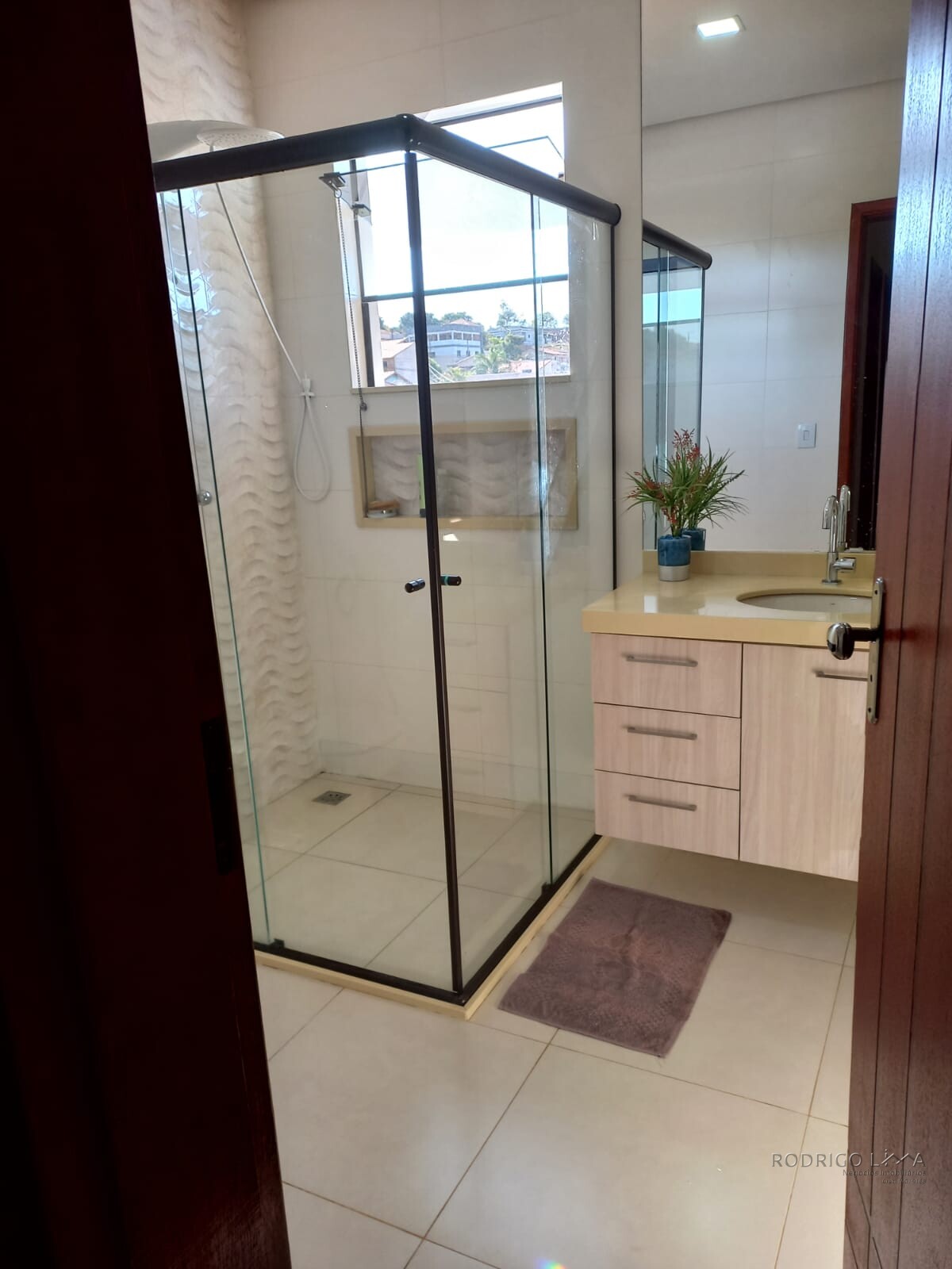 Linda casa para venda em São Lourenço - MG.