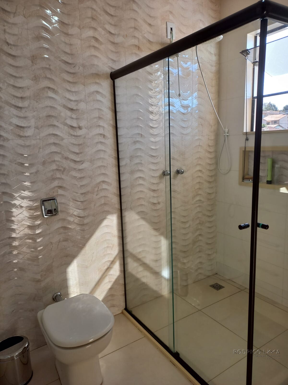 Linda casa para venda em São Lourenço - MG.