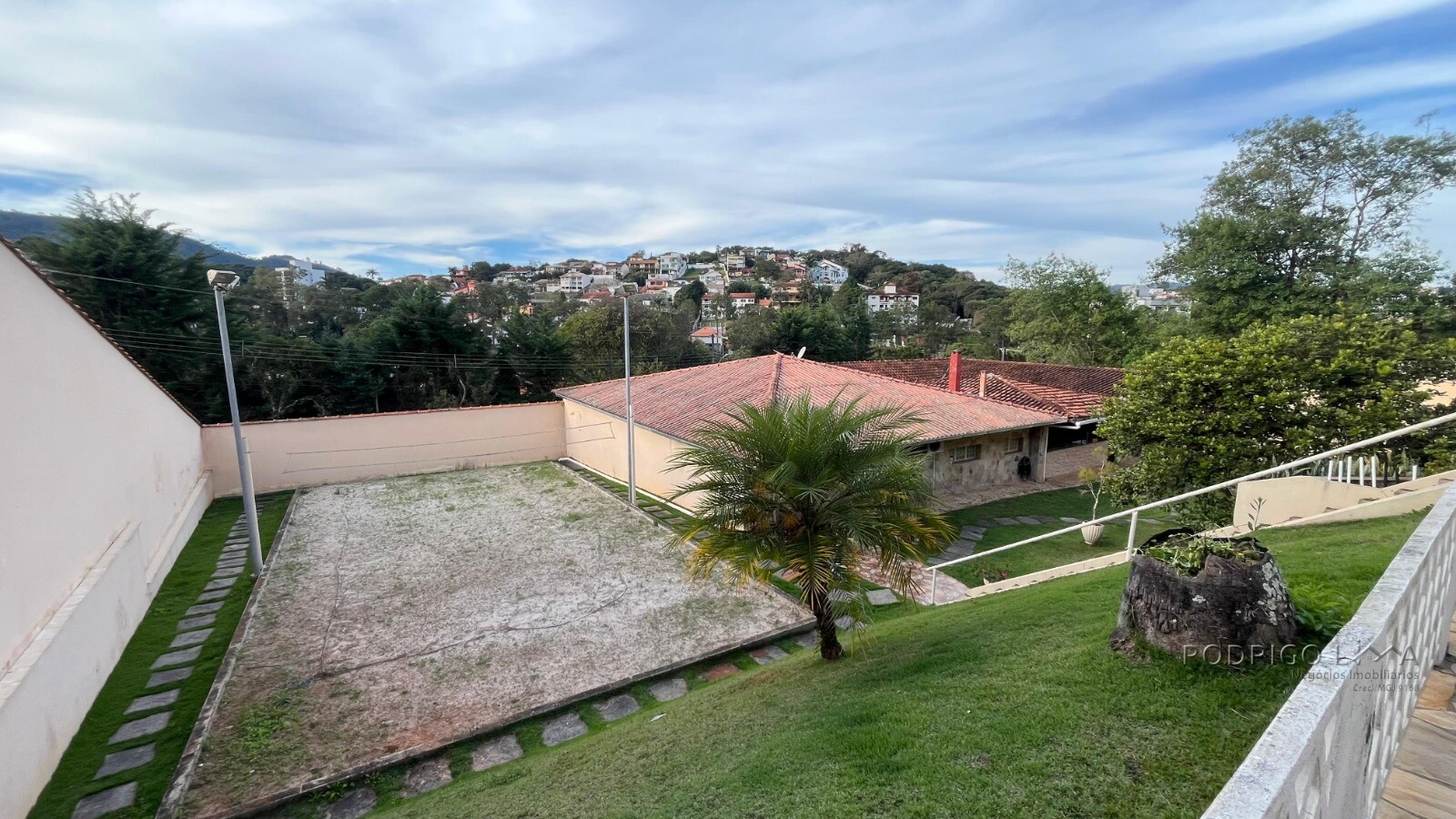 Casa alto padrão para venda em São Lourenço Mg
