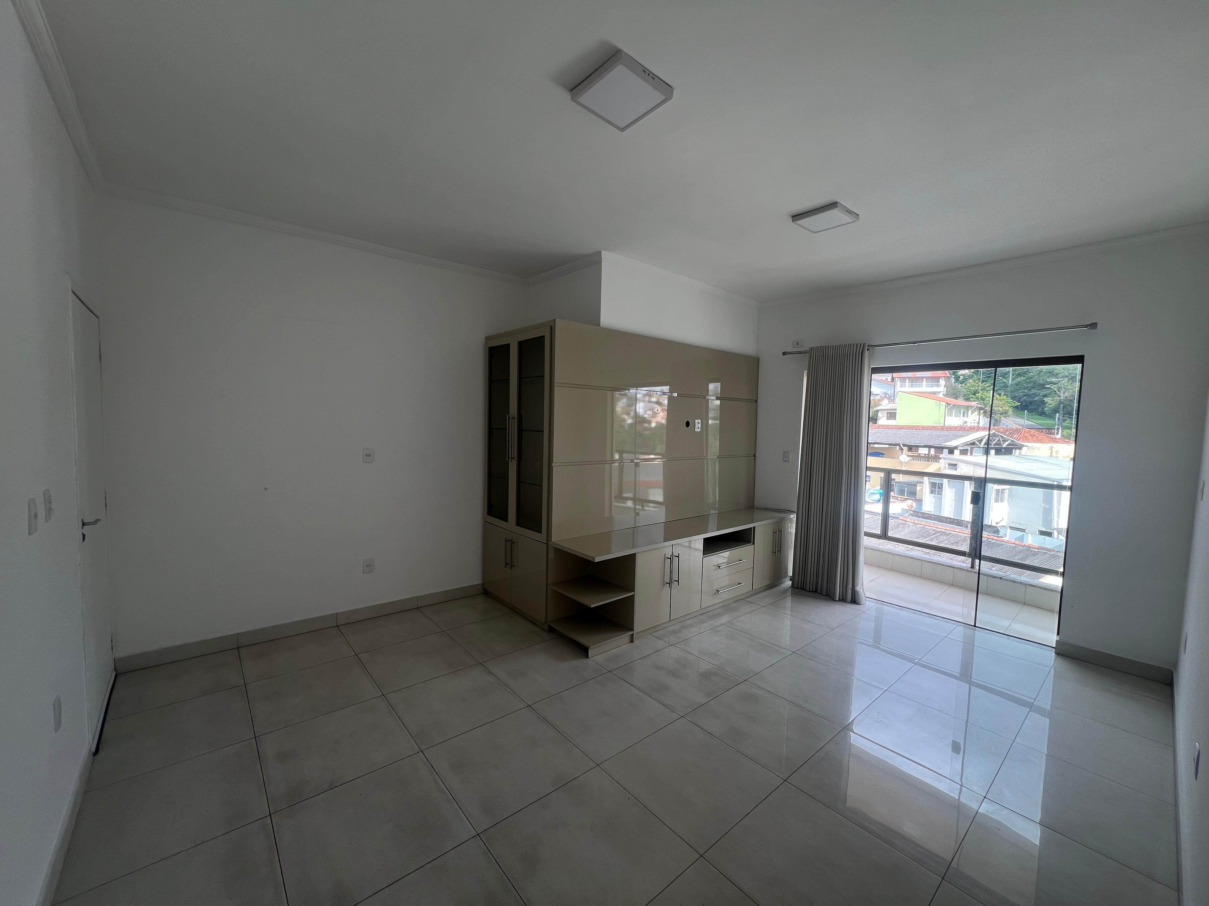 Cobertura duplex para locação em São Lourenço MG