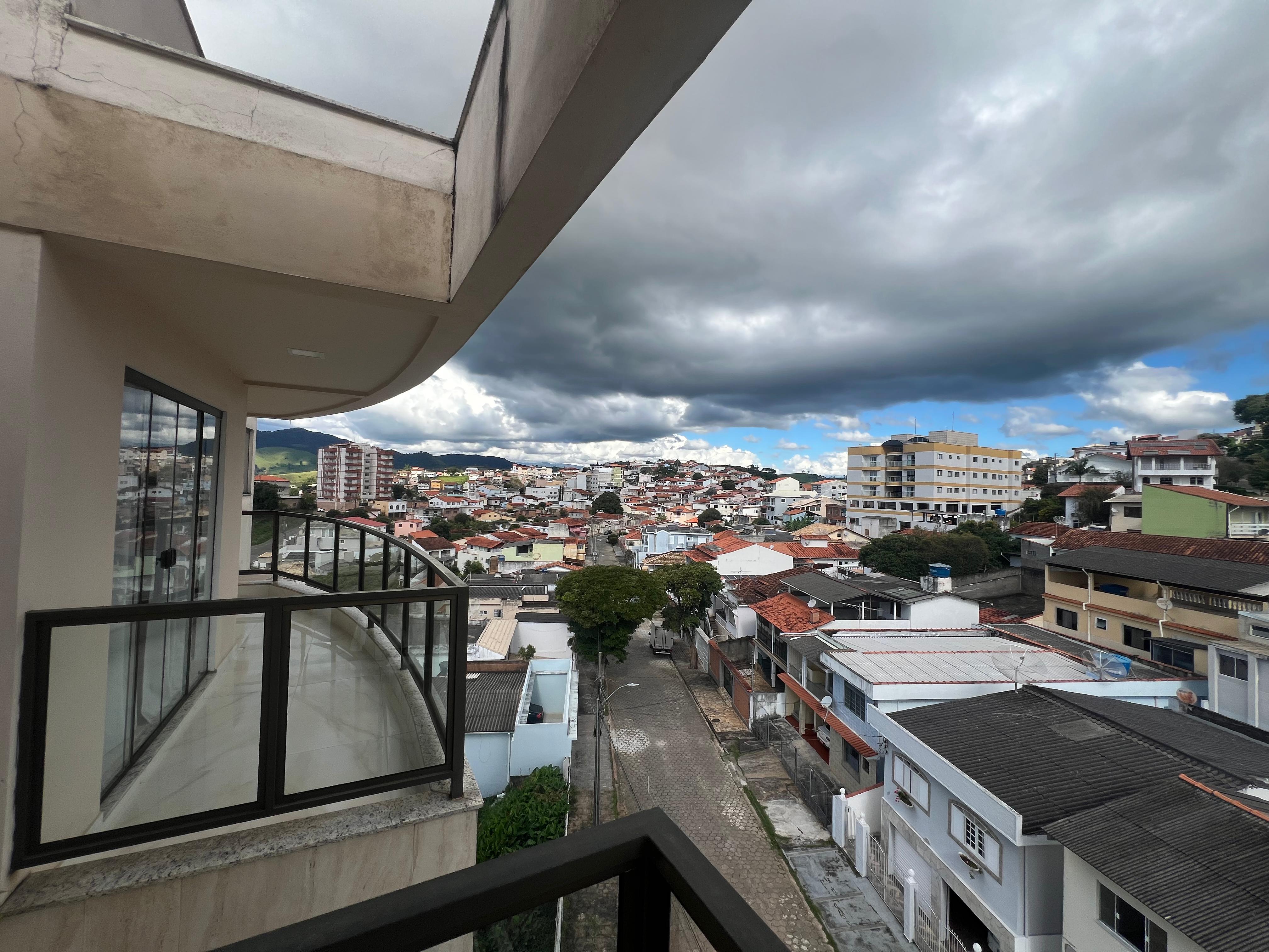 Cobertura duplex para locação em São Lourenço MG