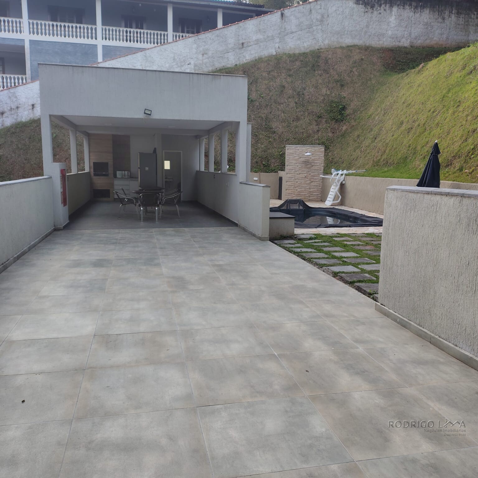 Apartamento mobiliado em bairro nobre de São Lourenço MG