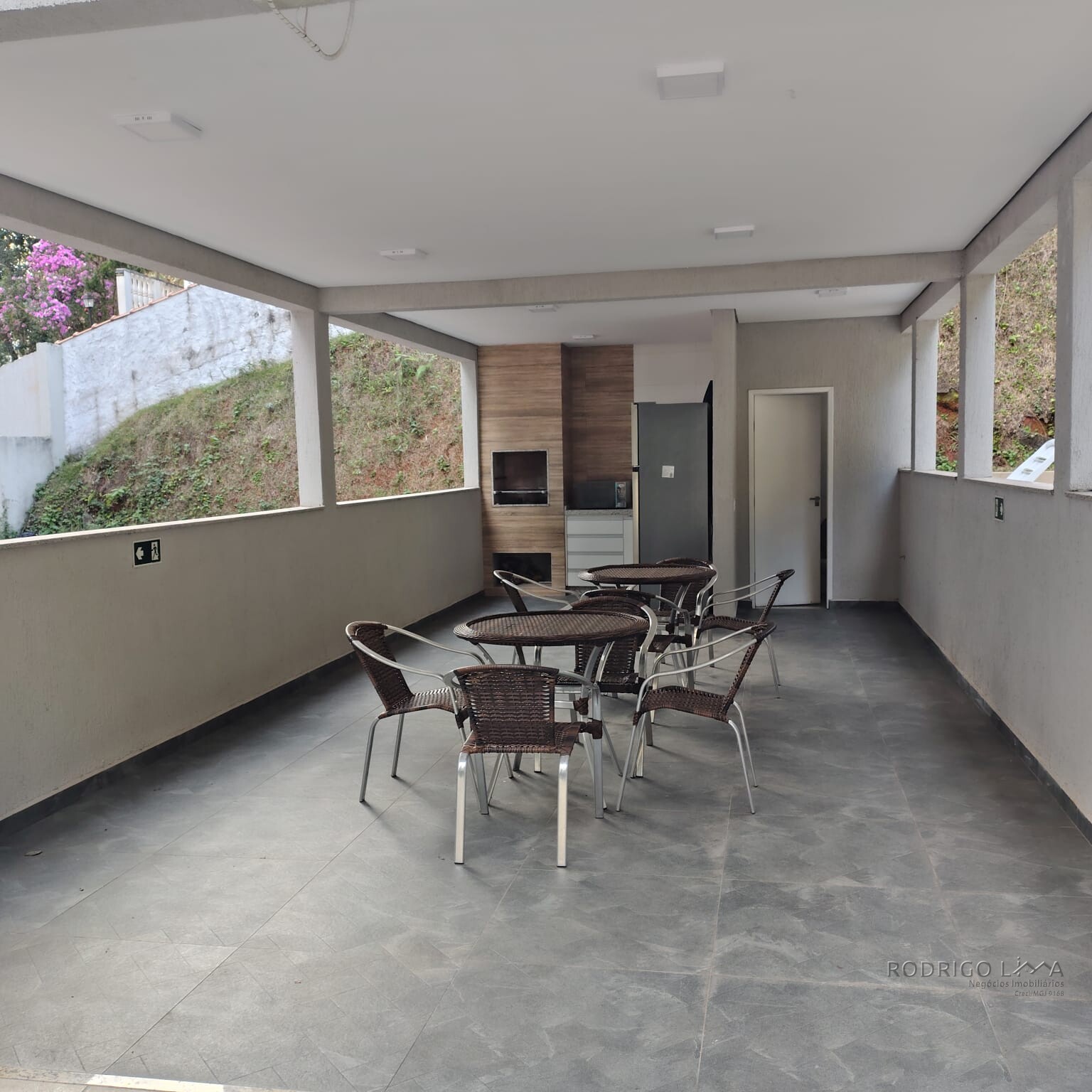 Apartamento mobiliado em bairro nobre de São Lourenço MG