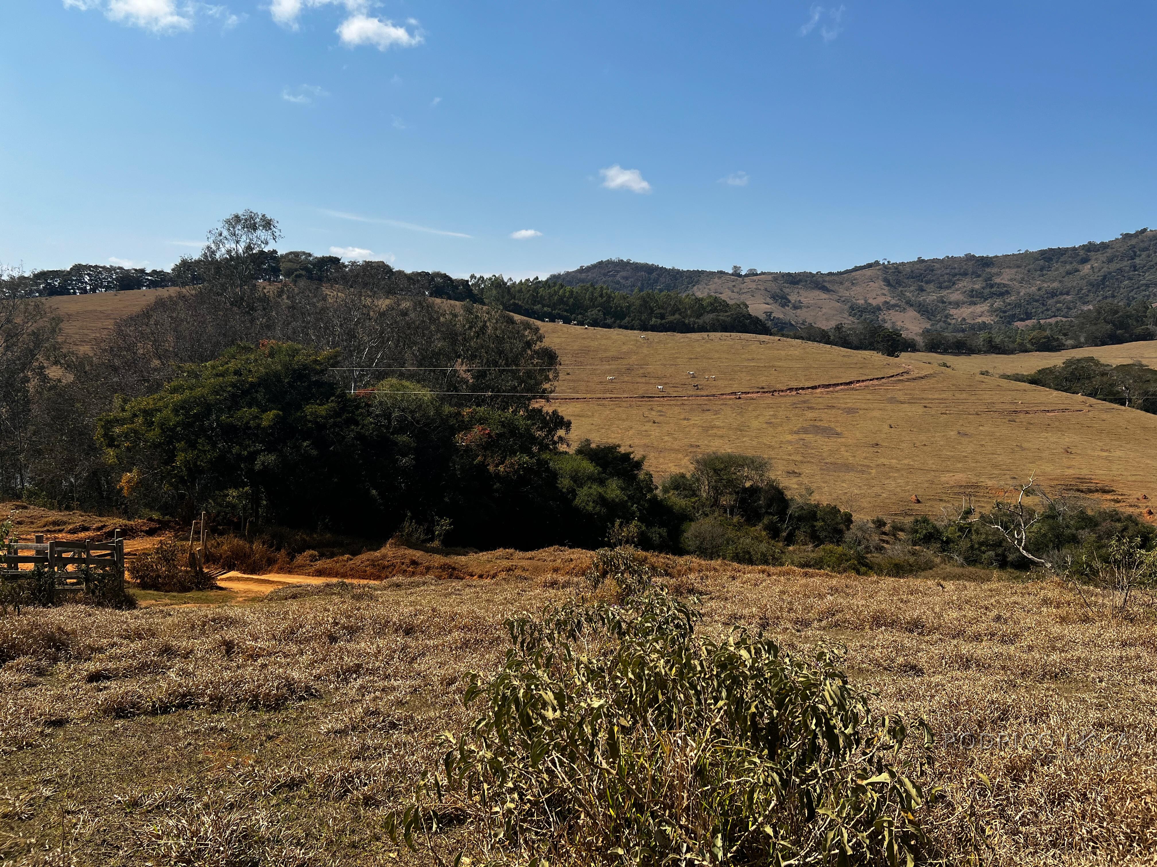 Área rural a venda em Carmo de Minas com aptidão para urbanização.