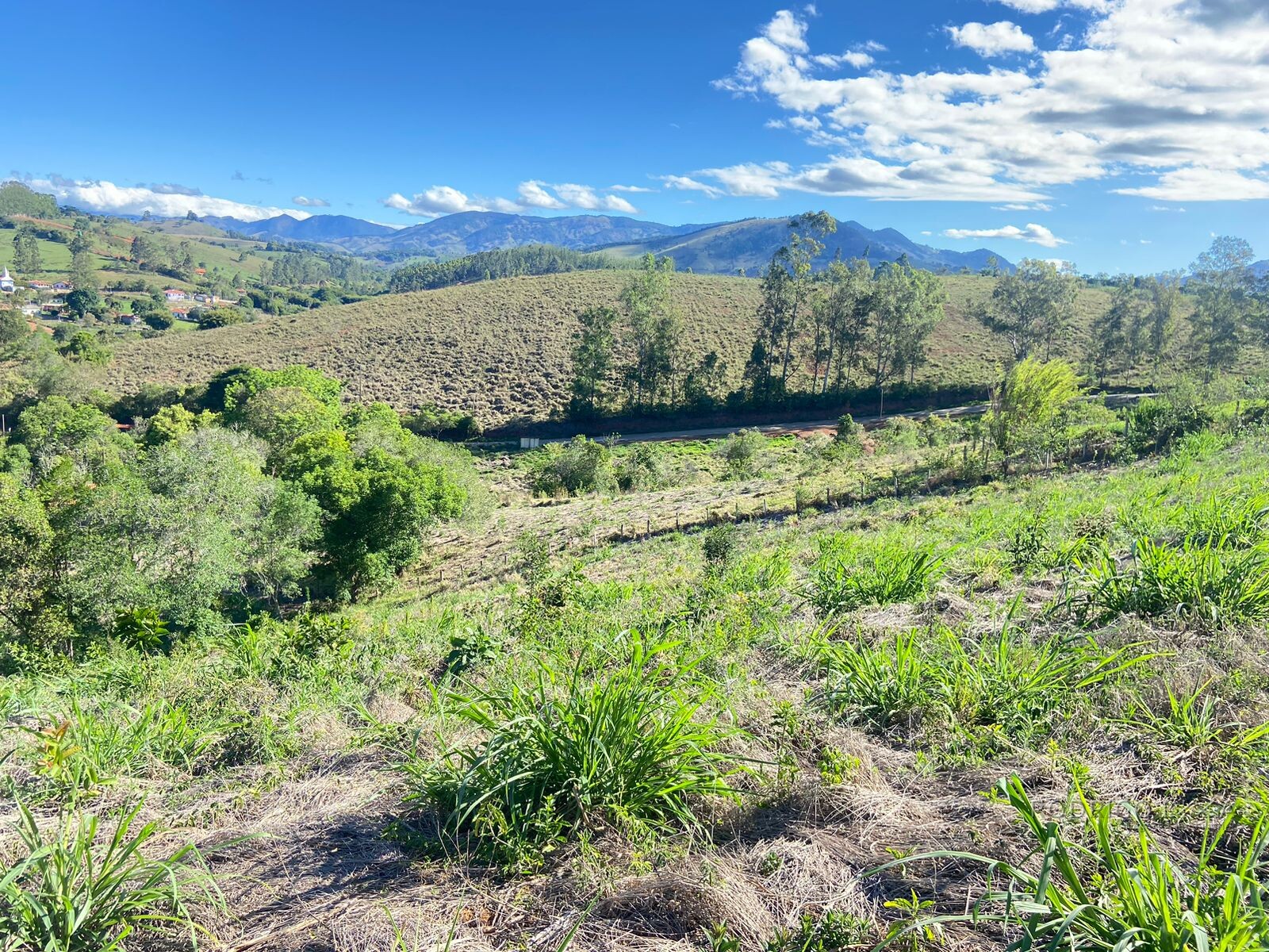 Linda chácara para venda próximo a São Lourenço - MG.