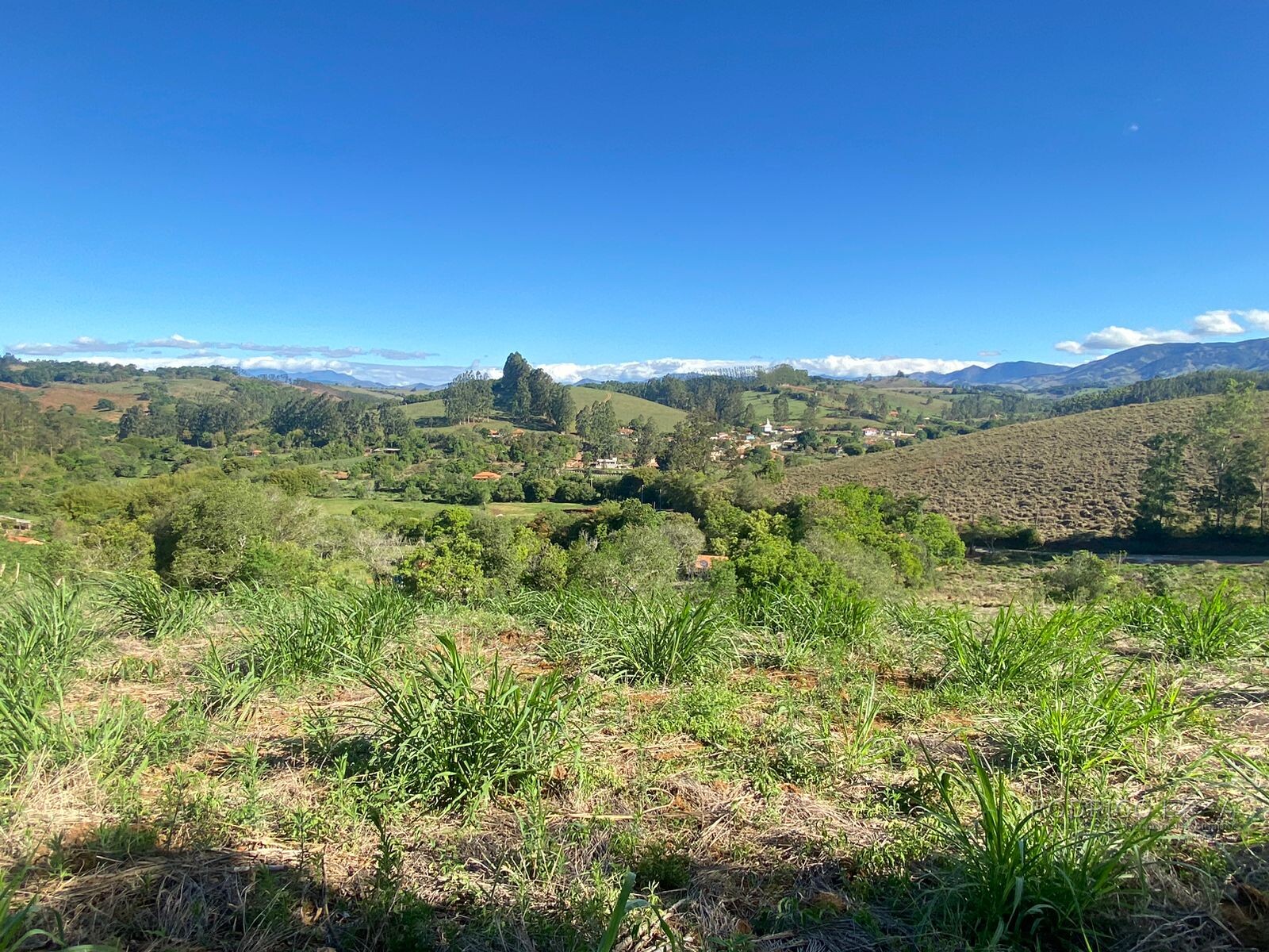 Linda chácara para venda próximo a São Lourenço - MG.