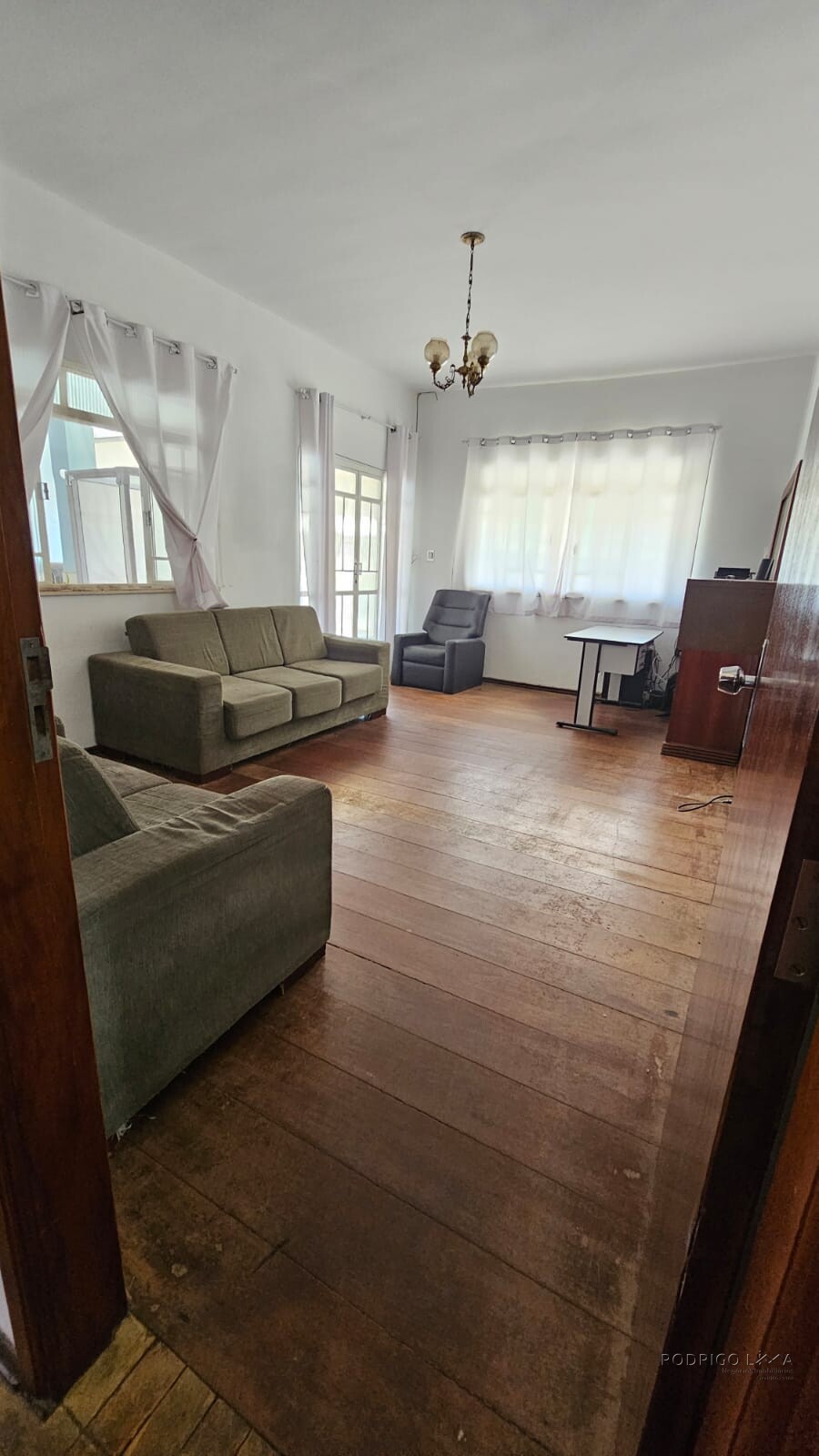 Ponto comercial para venda em São Lourenço MG.