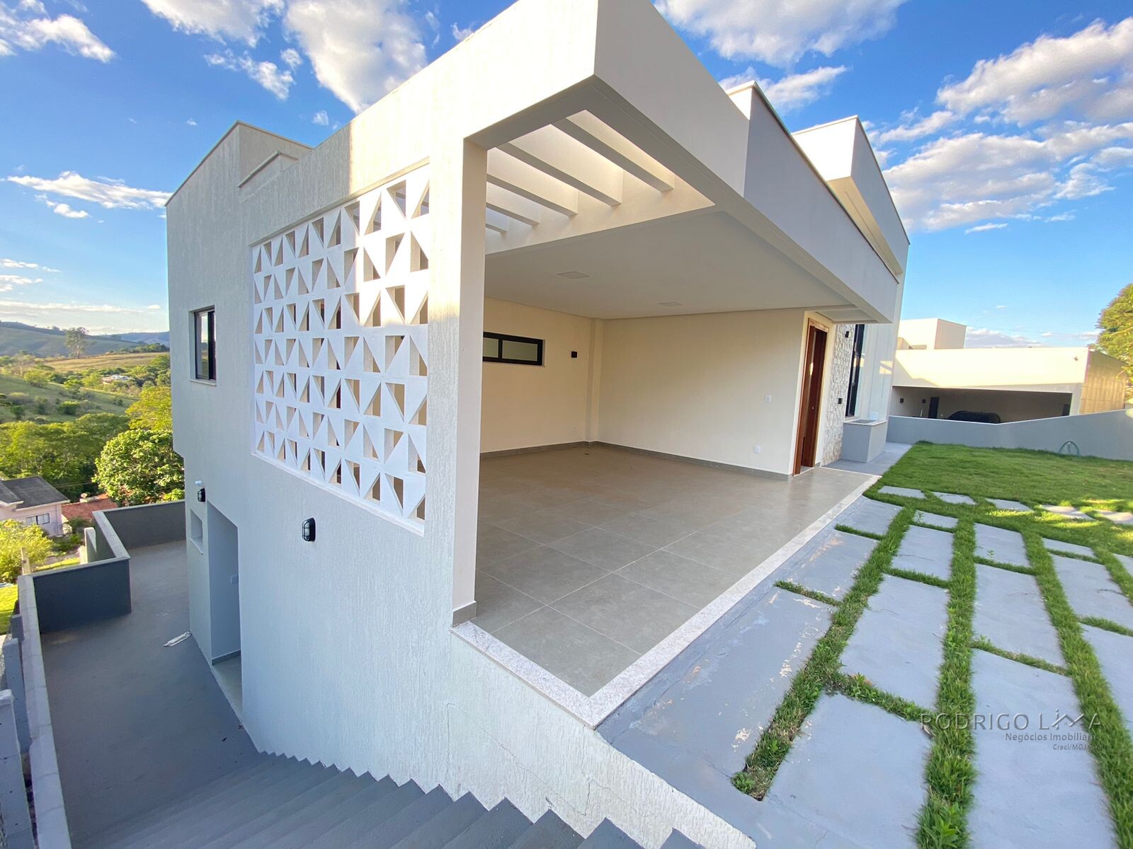 Casa alto padrão para locação próximo a São Lourenço MG