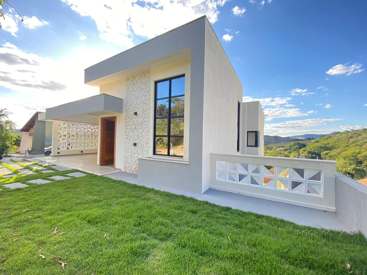 Casa alto padrão para locação próximo a São Lourenço MG