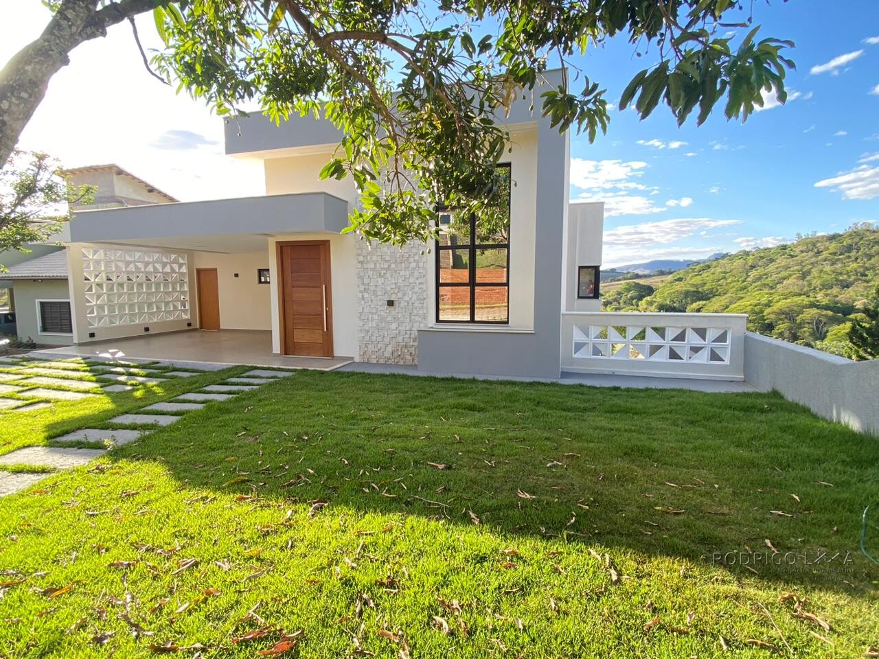 Casa alto padrão para locação próximo a São Lourenço MG