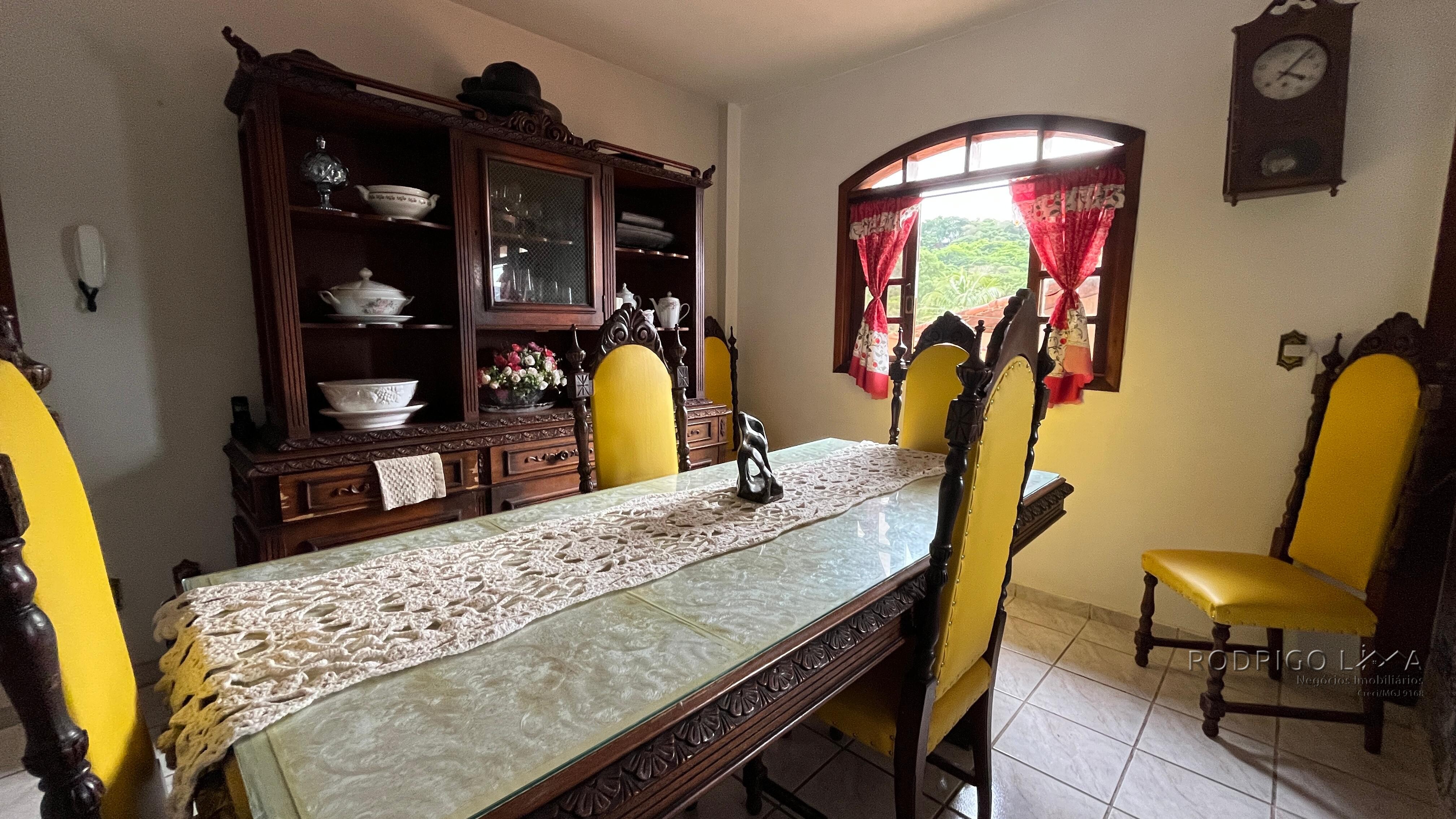 Linda casa para venda em São Lourenço MG