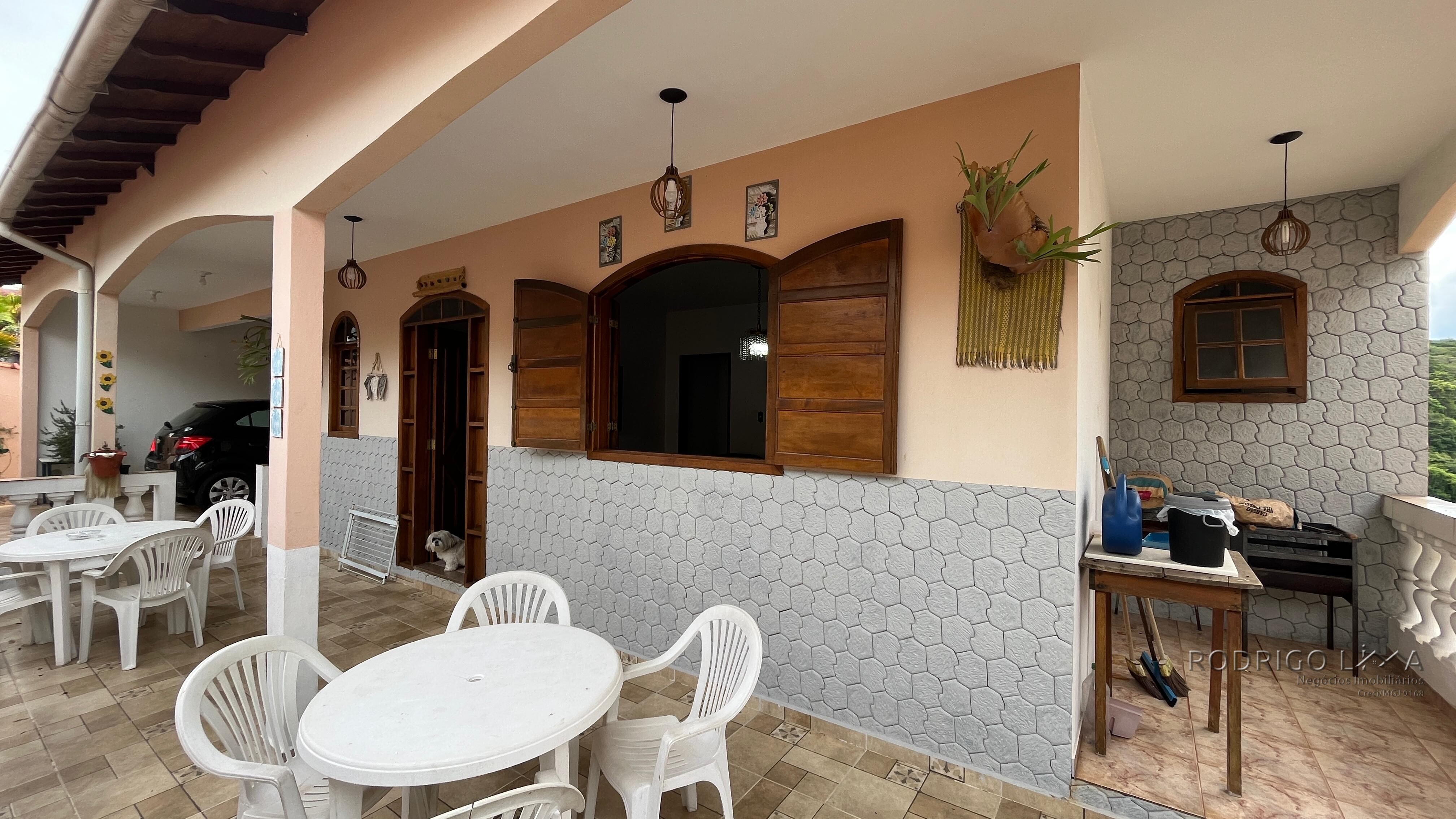 Linda casa para venda em São Lourenço MG