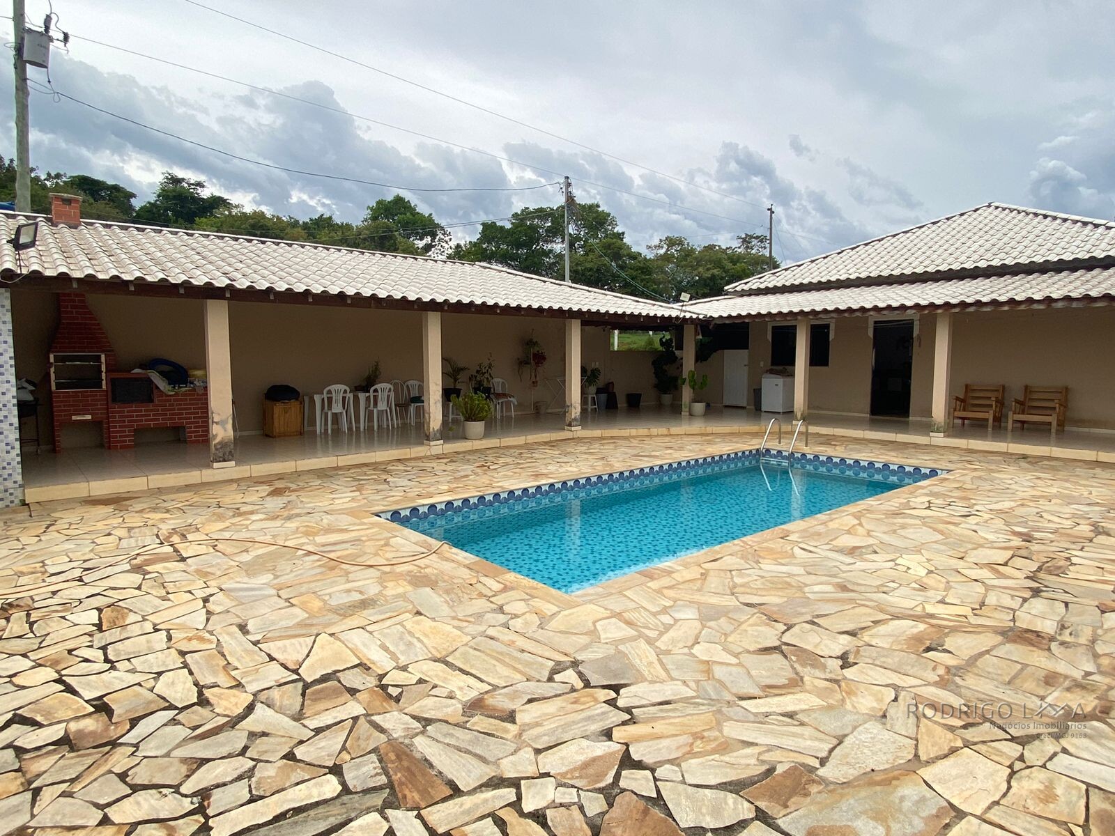 Lindo sítio para venda a 15 minutos de São Lourenço MG