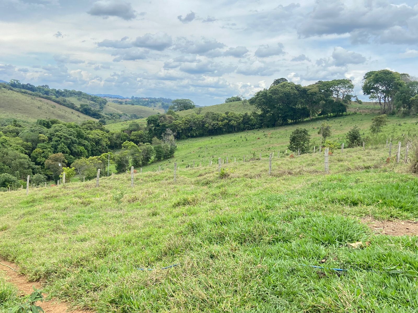 Lindo sítio para venda a 15 minutos de São Lourenço MG