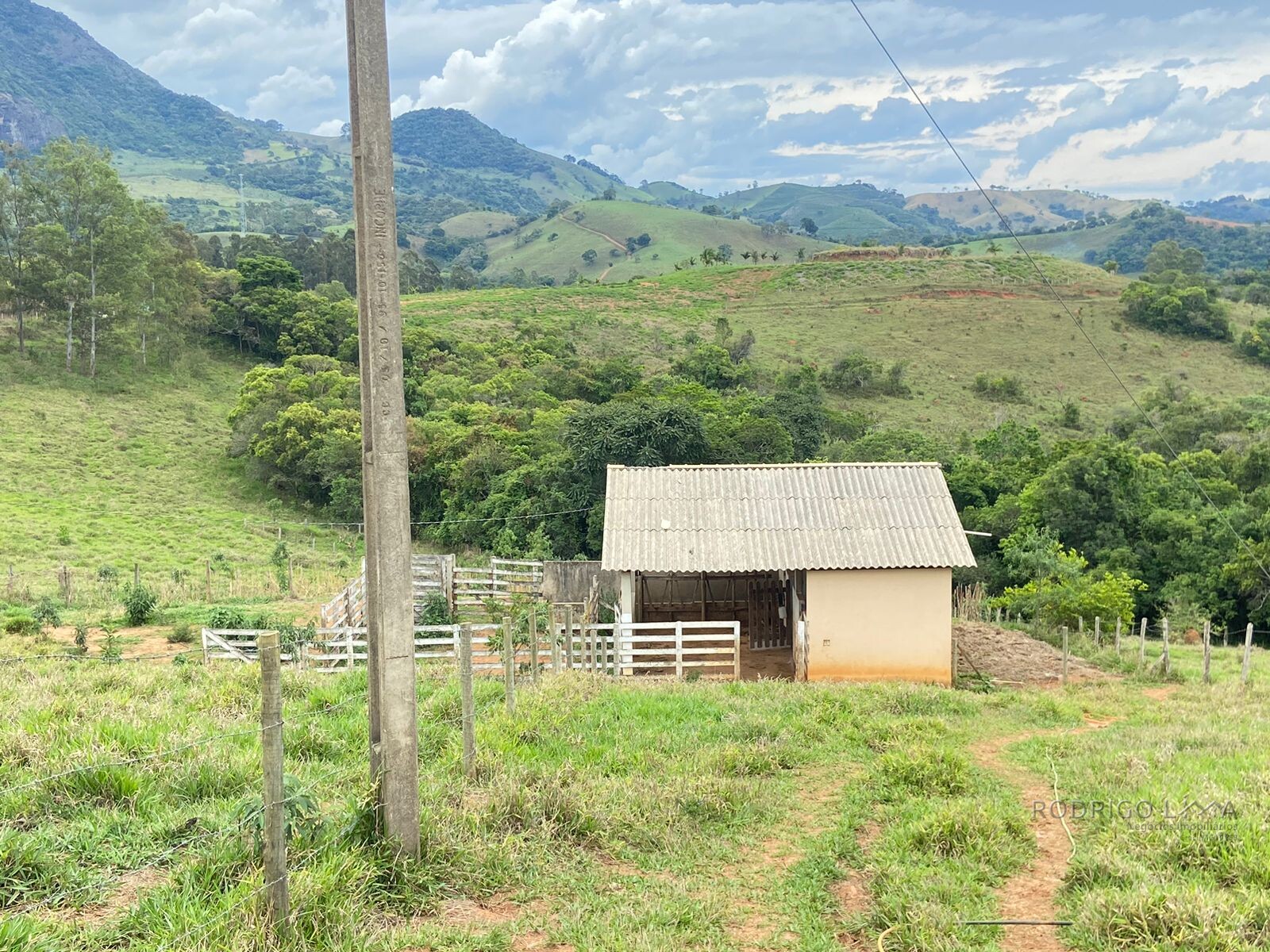 Lindo sítio para venda a 15 minutos de São Lourenço MG