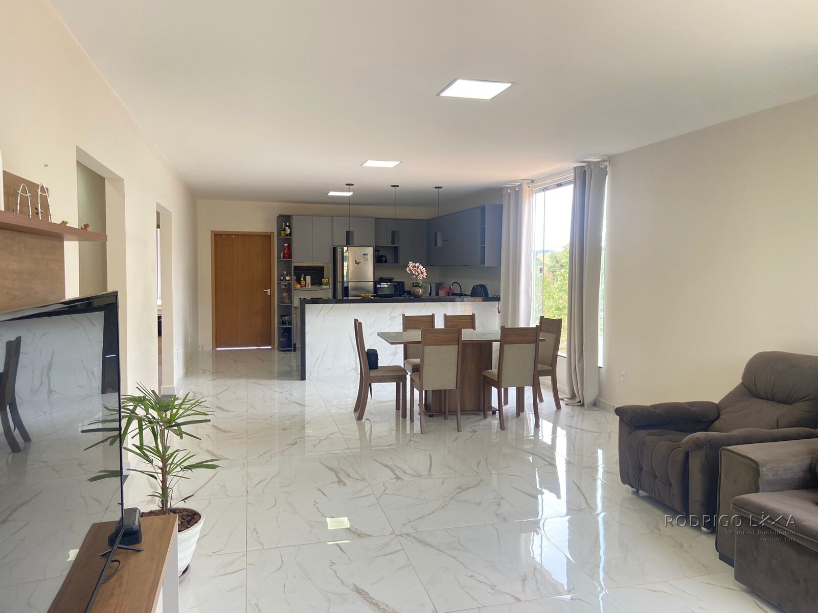 Linda chácara para venda á 10 minutos de São Lourenço MG