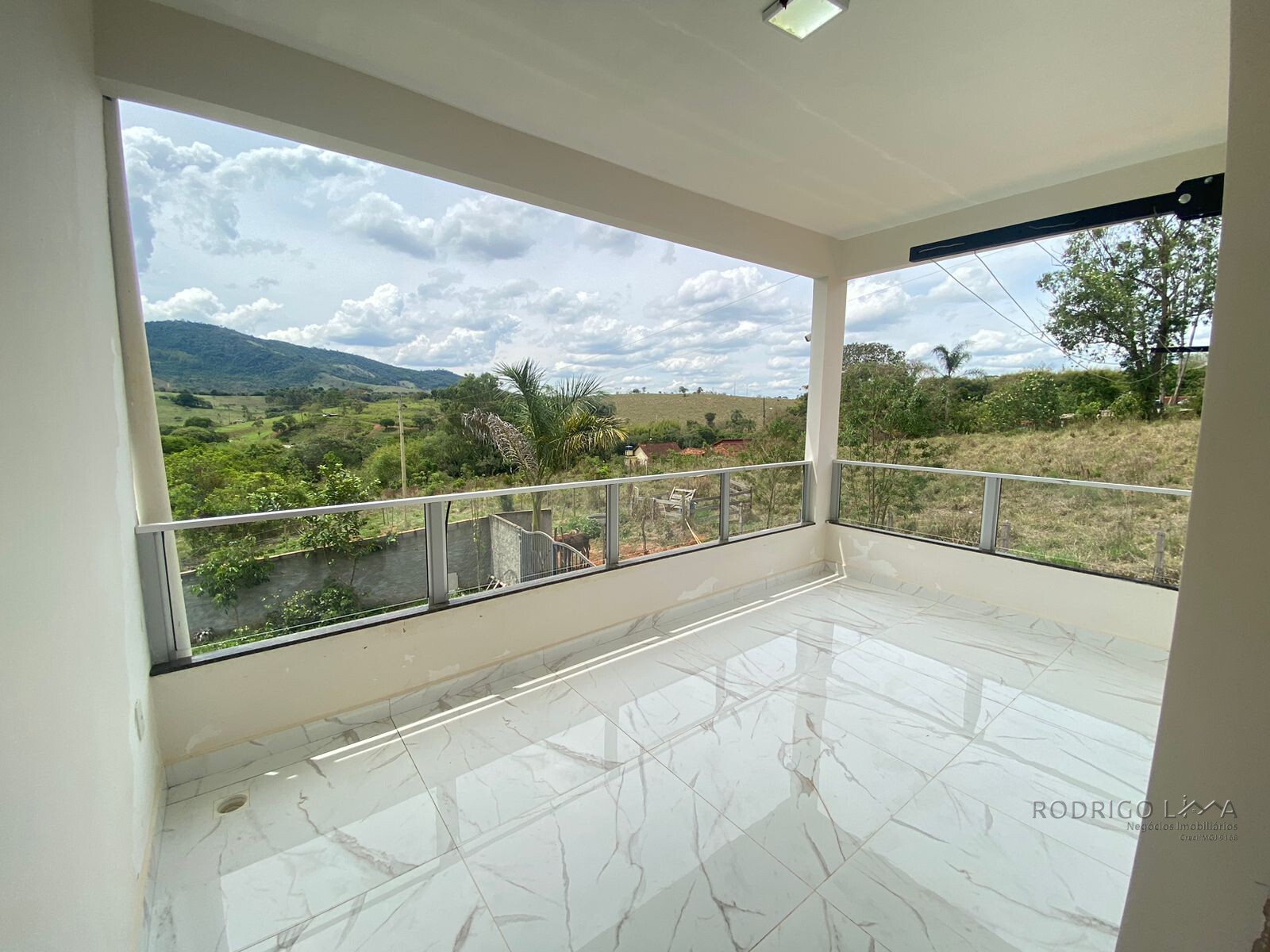 Linda chácara para venda á 10 minutos de São Lourenço MG