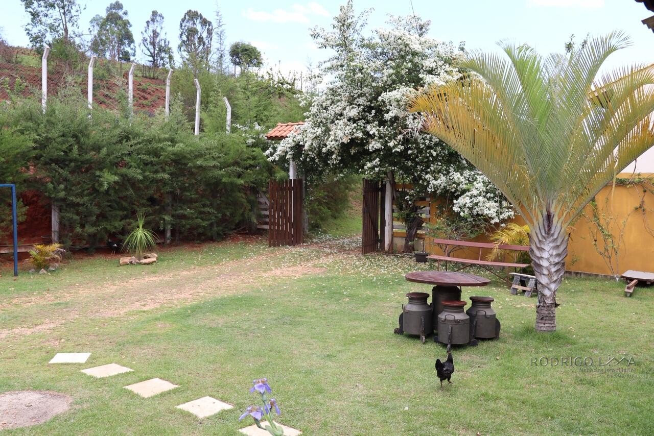 Linda Chácara para venda próximo a São Lourenço MG