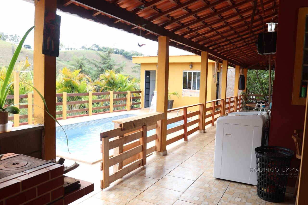 Linda Chácara para venda próximo a São Lourenço MG