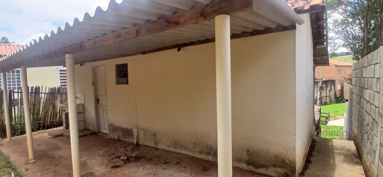 Pequena chácara para venda próximo a São Lourenço MG