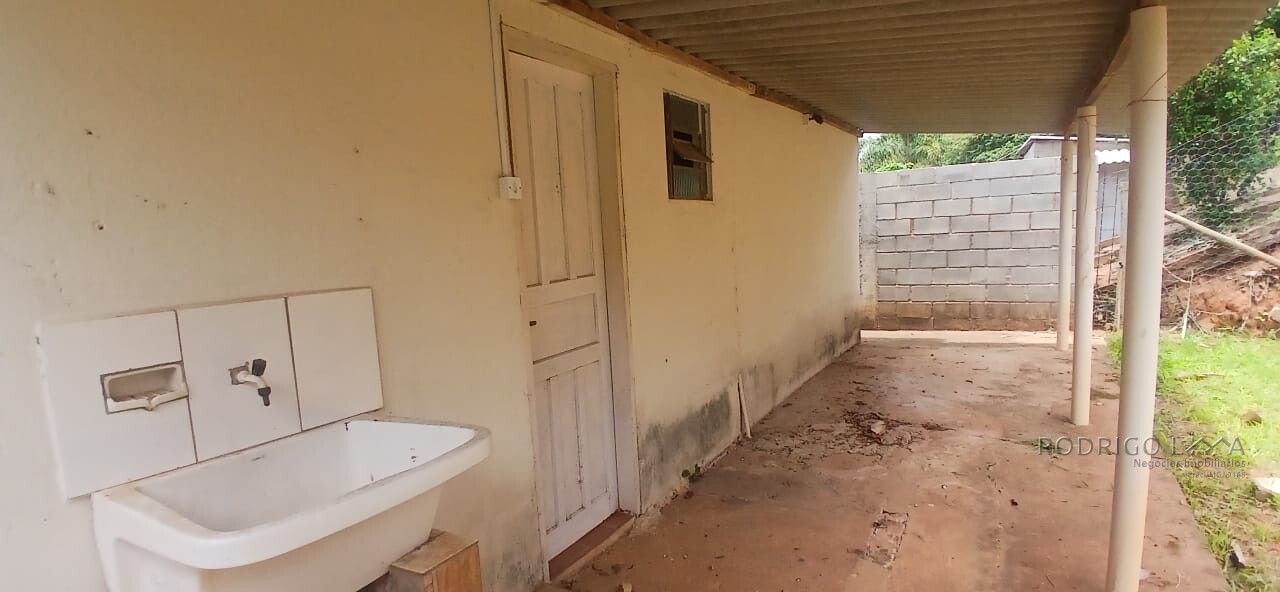 Pequena chácara para venda próximo a São Lourenço MG