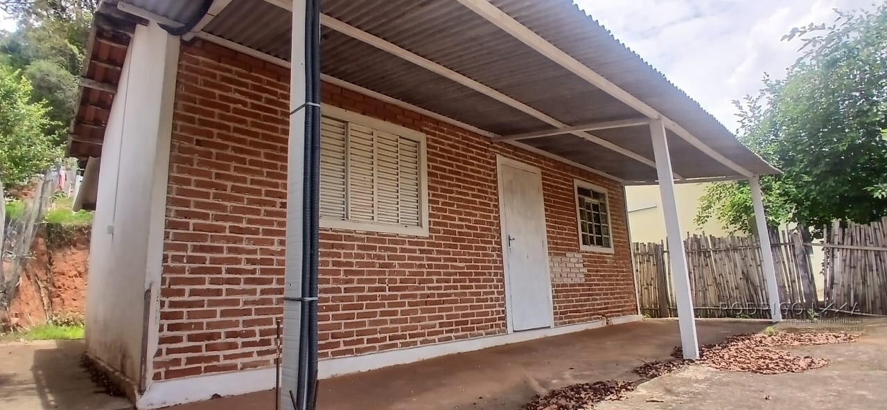 Pequena chácara para venda próximo a São Lourenço MG