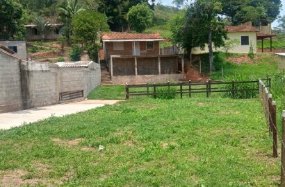 Pequena chácara para venda próximo a São Lourenço MG