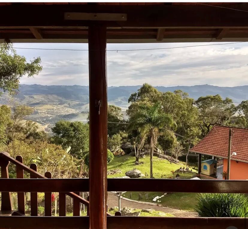 Linda pousada para venda em Itapeva MG