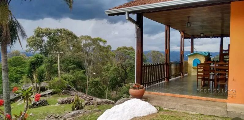 Linda pousada para venda em Itapeva MG