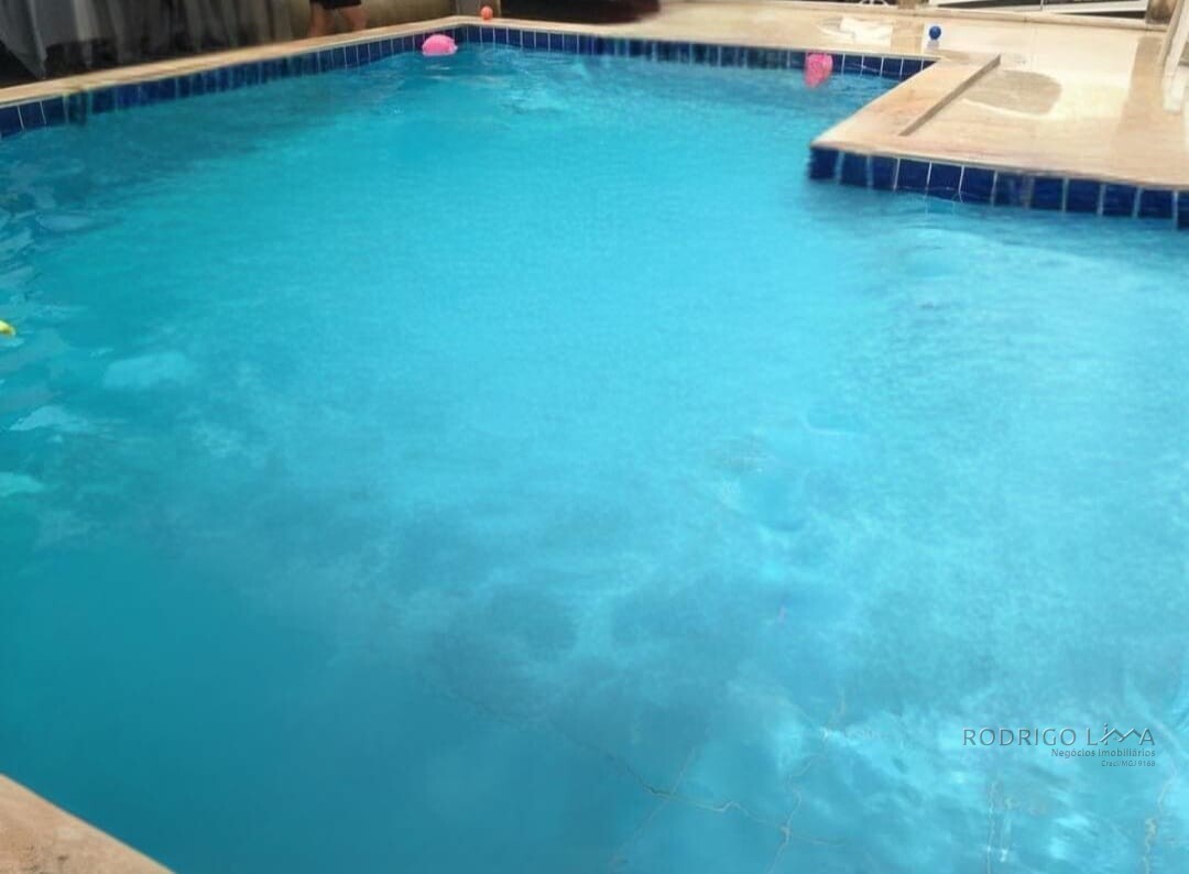 Linda casa para venda em Conceição do Rio Verde MG.