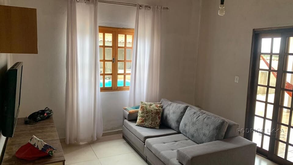 Linda casa para venda em Conceição do Rio Verde MG.