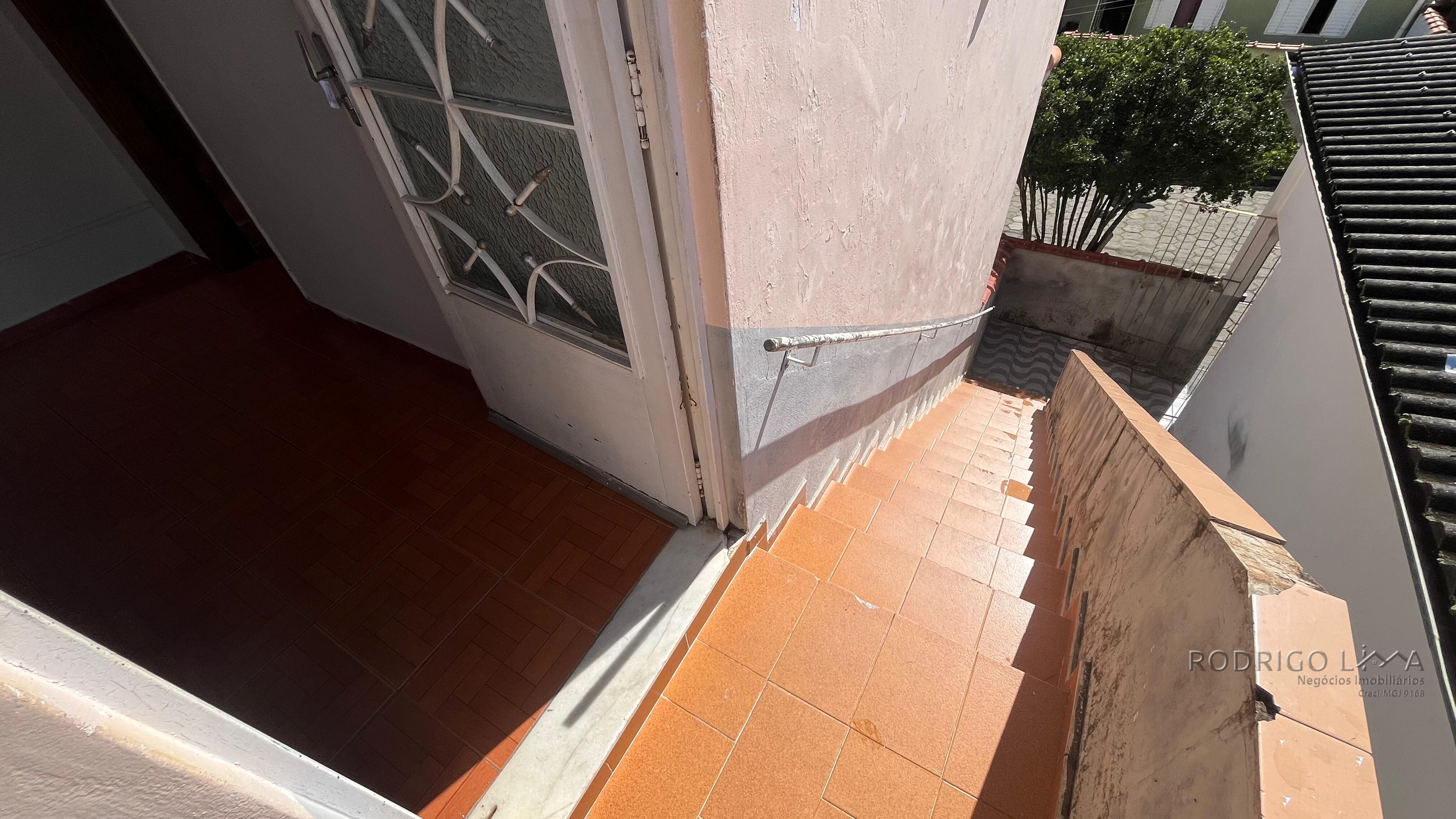 Duas casas para venda em São Lourenço MG