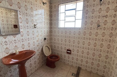 Duas casas para venda em São Lourenço MG